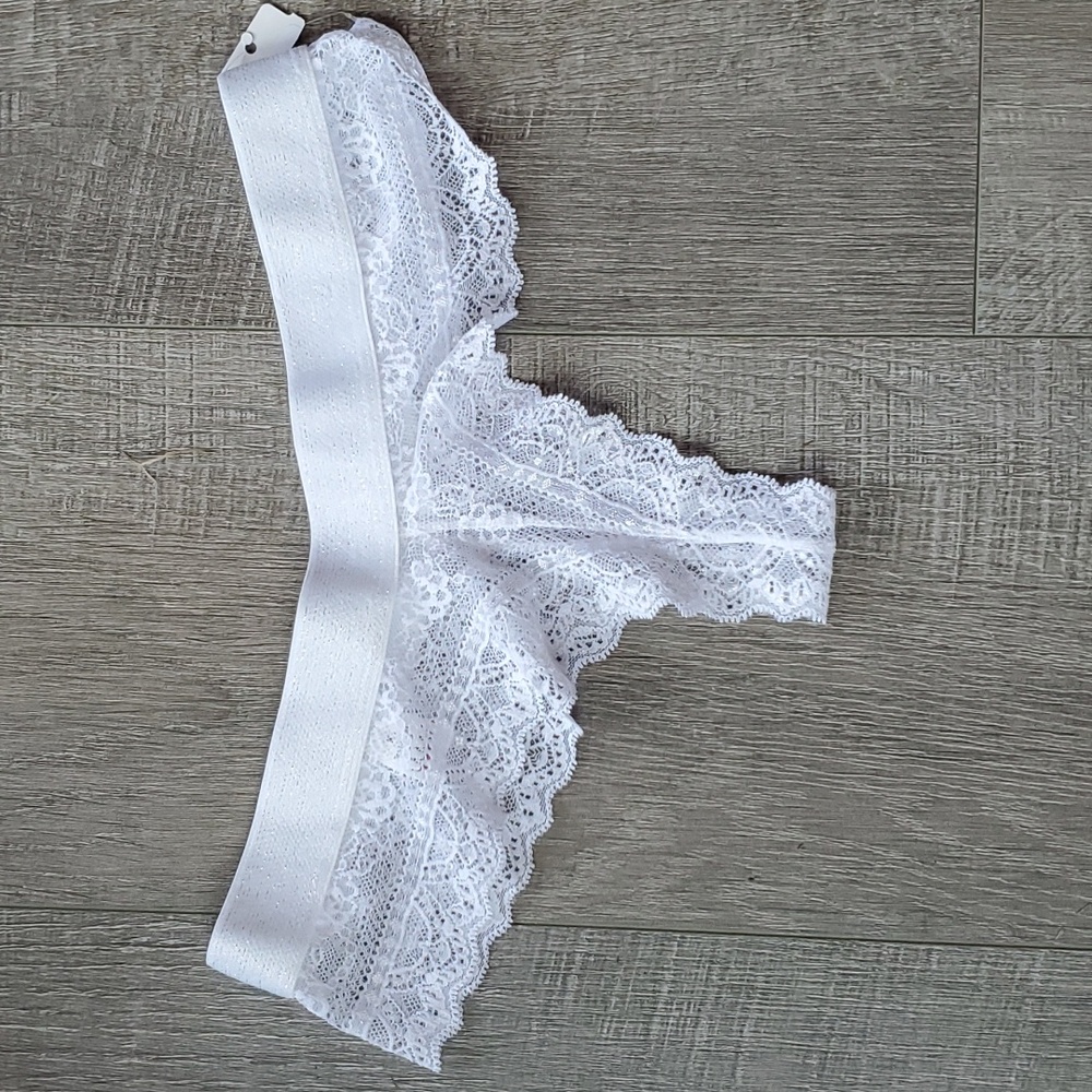 NWT Wicked Weasel Glamor Lace Panties.  Size Medium